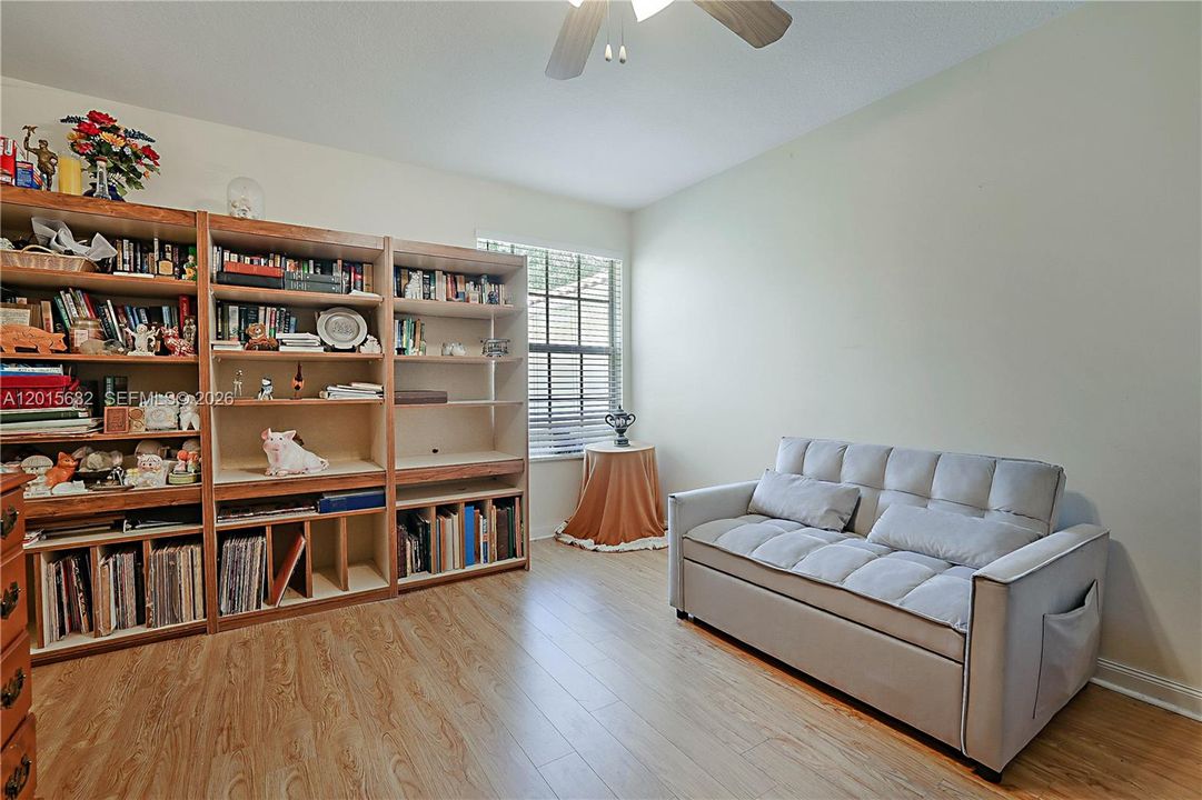 2nd Bedroom
