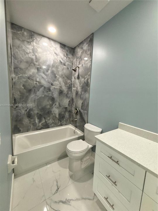 For Rent: $1,800 (3 beds, 2 baths, 1400 Square Feet)