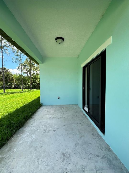 For Rent: $1,800 (3 beds, 2 baths, 1400 Square Feet)