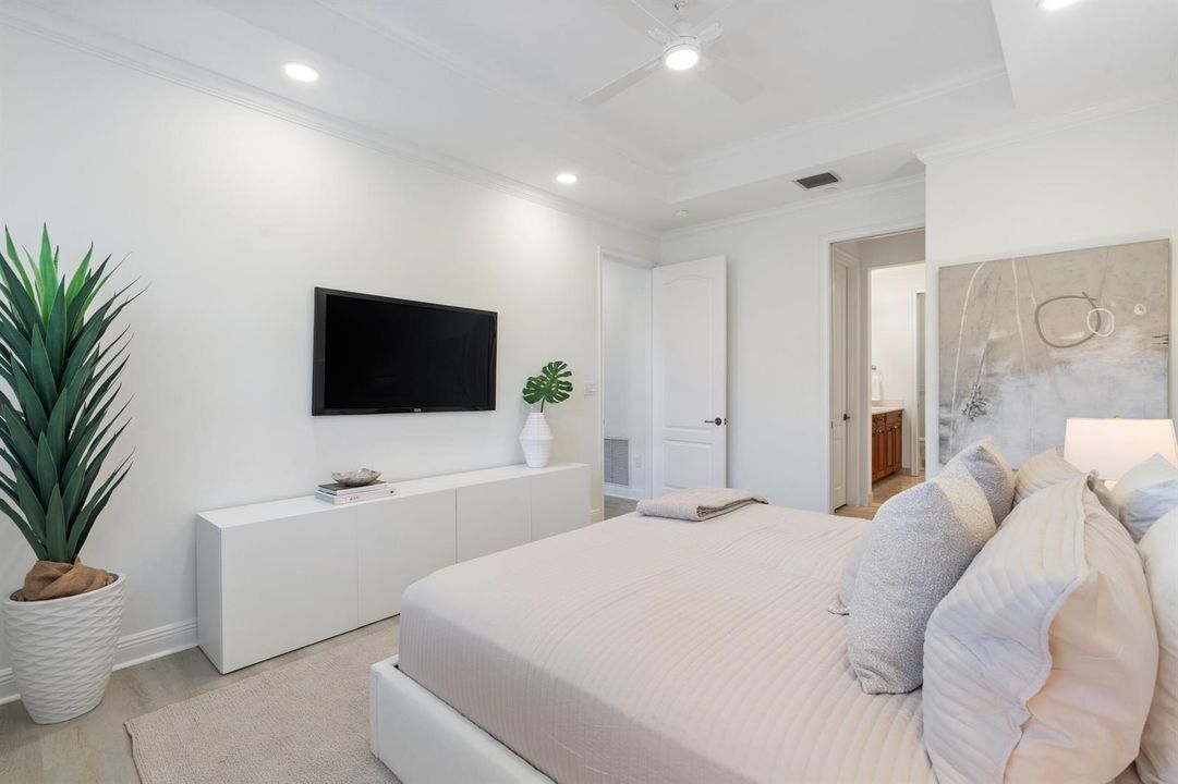 20-504 SE 7th Street #202 Ft. Lauderdale