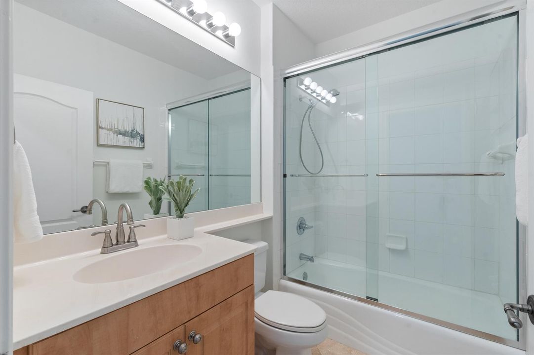 17-504 SE 7th Street #202 Ft. Lauderdale