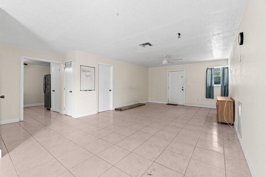 Guest living room