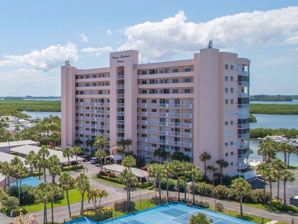 Ocean Harbour Tower