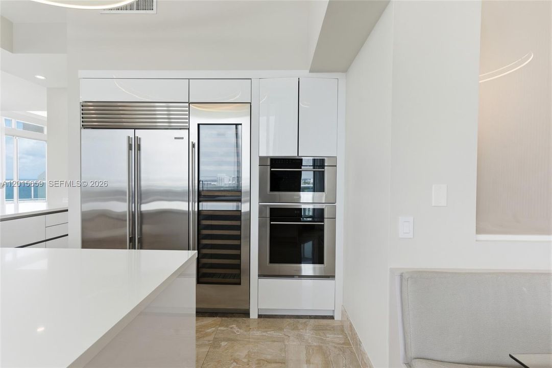 En Venta: $3,150,000 (4 camas, 4 baños, 4150 Pies cuadrados)