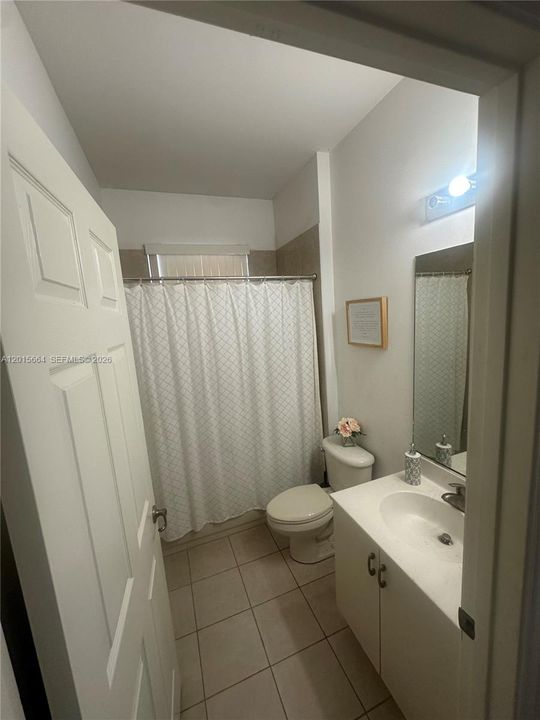 En Renta: $5,950 (5 camas, 3 baños, 2917 Pies cuadrados)
