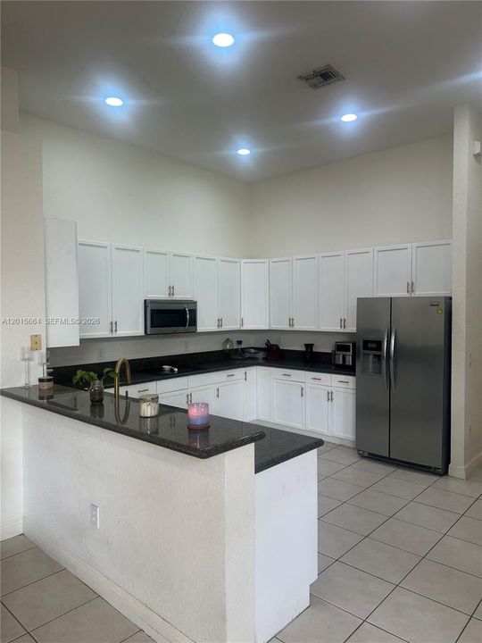 En Renta: $5,950 (5 camas, 3 baños, 2917 Pies cuadrados)