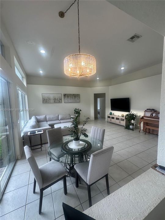 En Renta: $5,950 (5 camas, 3 baños, 2917 Pies cuadrados)