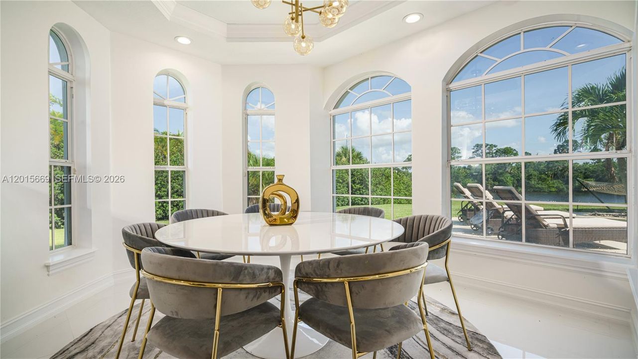 For Rent: $13,995 (9 beds, 5 baths, 4939 Square Feet)
