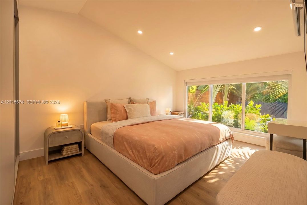 En Venta: $1,400,000 (3 camas, 2 baños, 1732 Pies cuadrados)