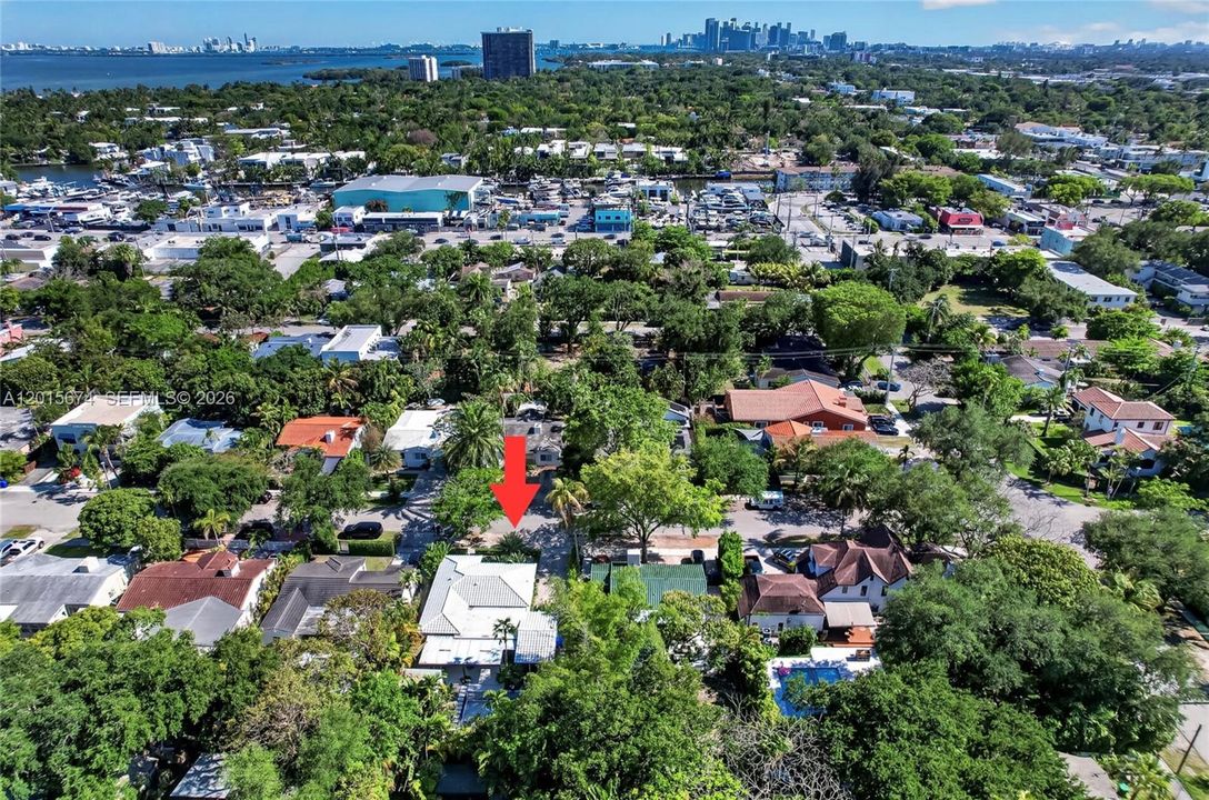 En Venta: $1,400,000 (3 camas, 2 baños, 1732 Pies cuadrados)
