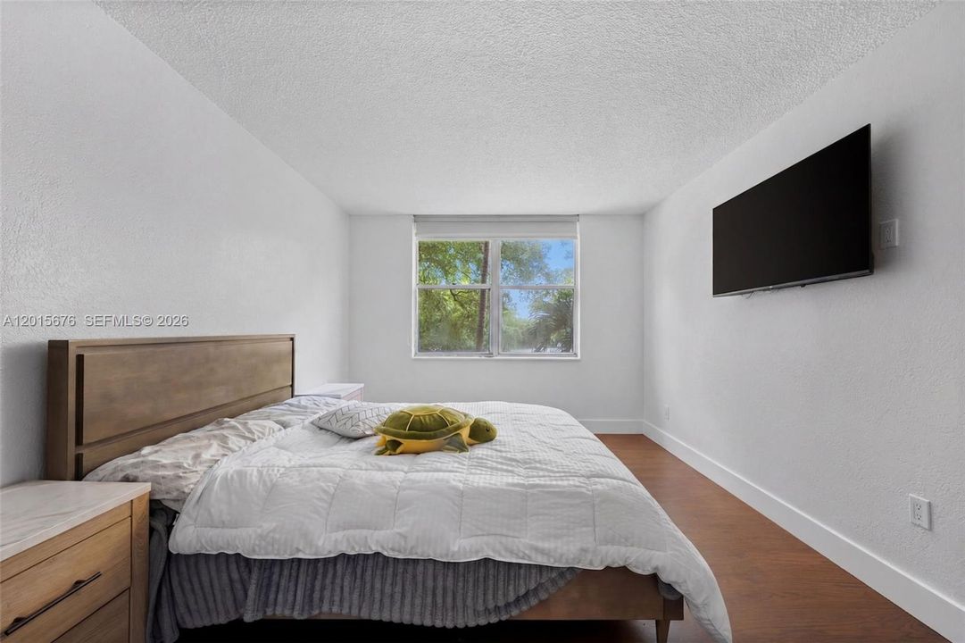 For Sale: $179,000 (1 beds, 1 baths, 0 Square Feet)