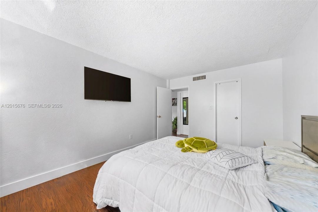 For Sale: $179,000 (1 beds, 1 baths, 0 Square Feet)