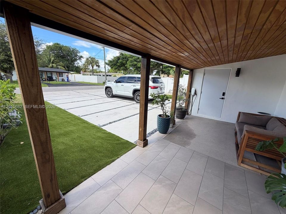 En Venta: $715,000 (3 camas, 2 baños, 0 Pies cuadrados)