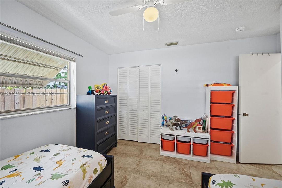 For Sale: $650,000 (3 beds, 2 baths, 1377 Square Feet)