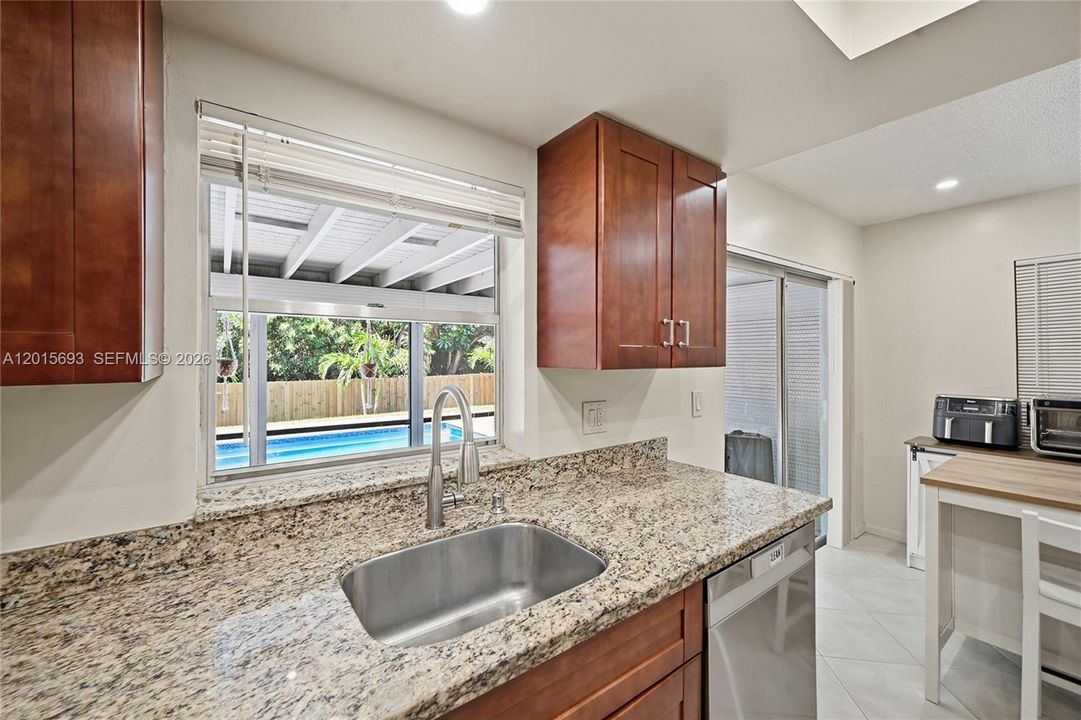 For Sale: $650,000 (3 beds, 2 baths, 1377 Square Feet)
