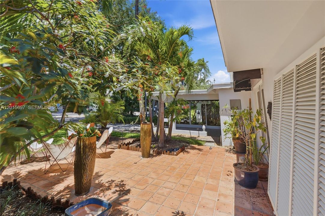 En Venta: $1,150,000 (2 camas, 2 baños, 1219 Pies cuadrados)