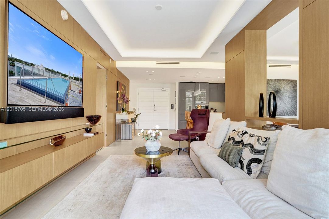 На продажу: $2,525,000 (2 спален, 2 ванн, 1440 Квадратных фут)
