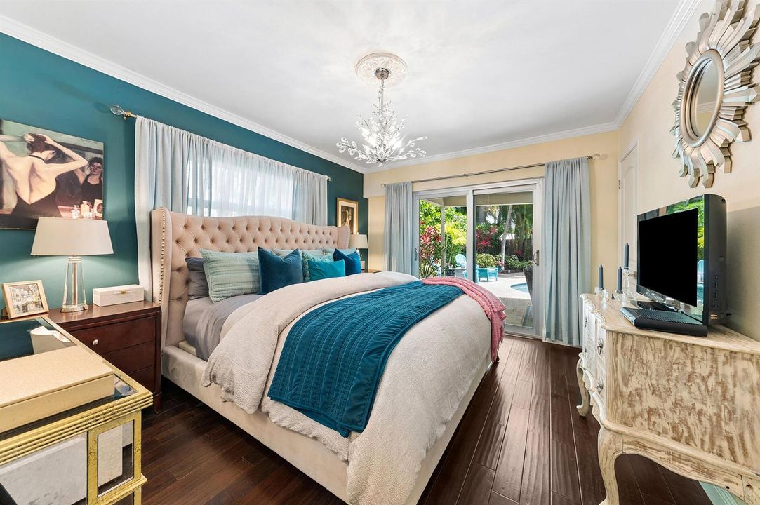 Primary Bedroom with access to pool