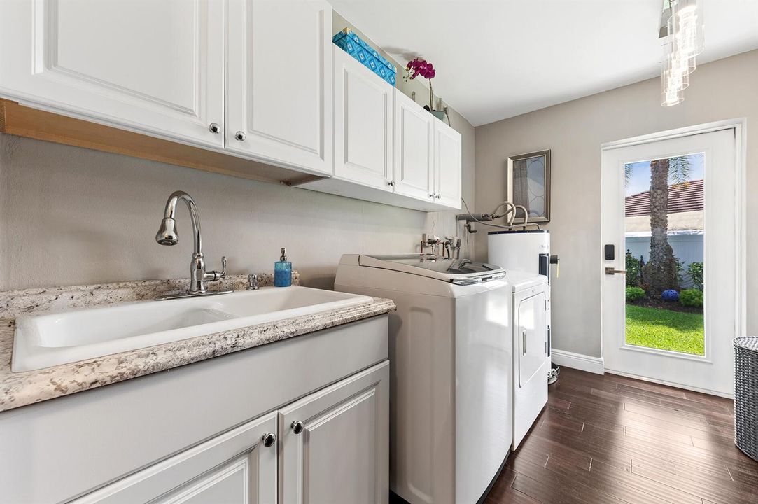 Oversized laundry room