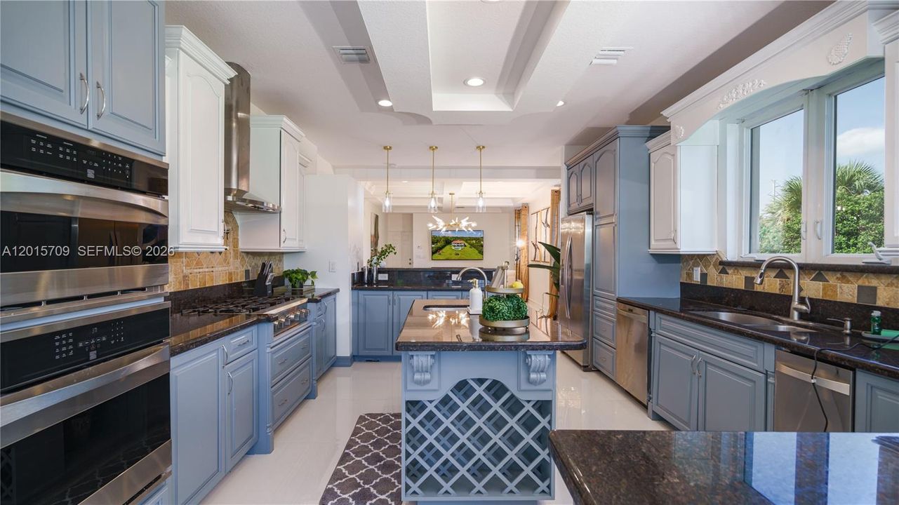 For Sale: $2,319,000 (9 beds, 5 baths, 4939 Square Feet)