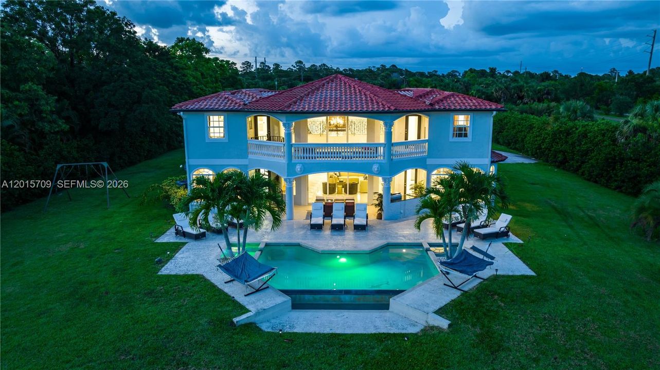 For Sale: $2,319,000 (9 beds, 5 baths, 4939 Square Feet)