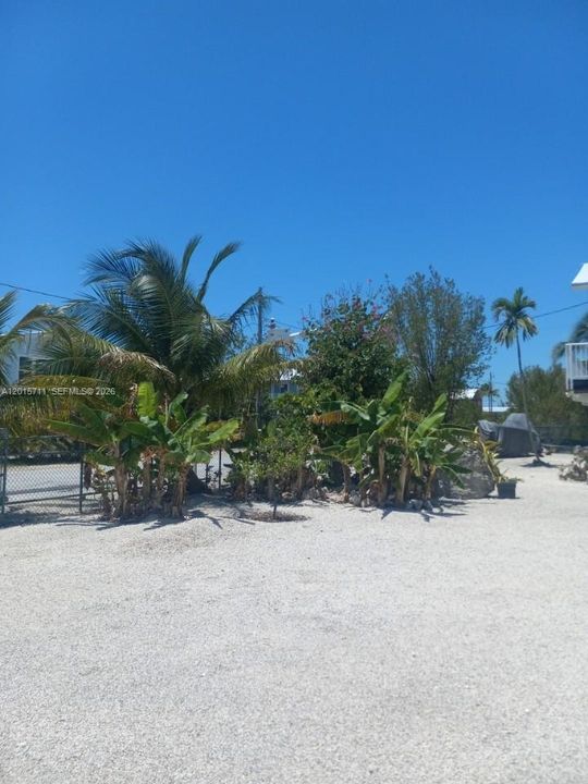 For Sale: $750,000 (2 beds, 2 baths, 1200 Square Feet)