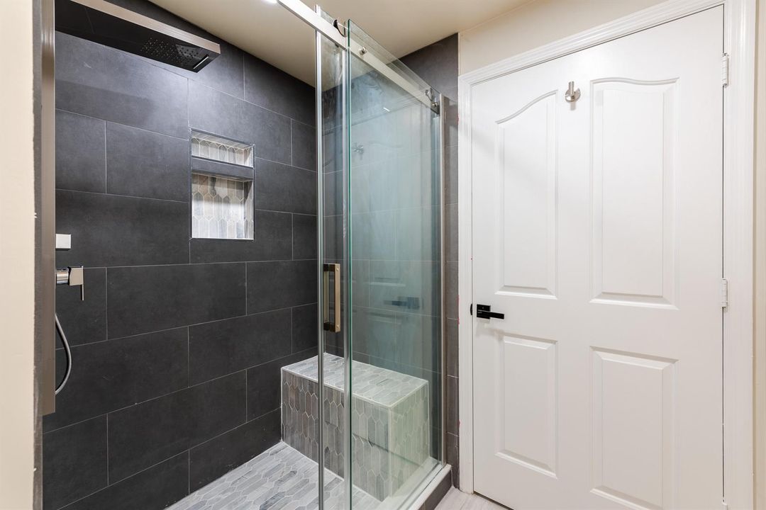 255 NE 3rd Ave #212 (20 of 32)