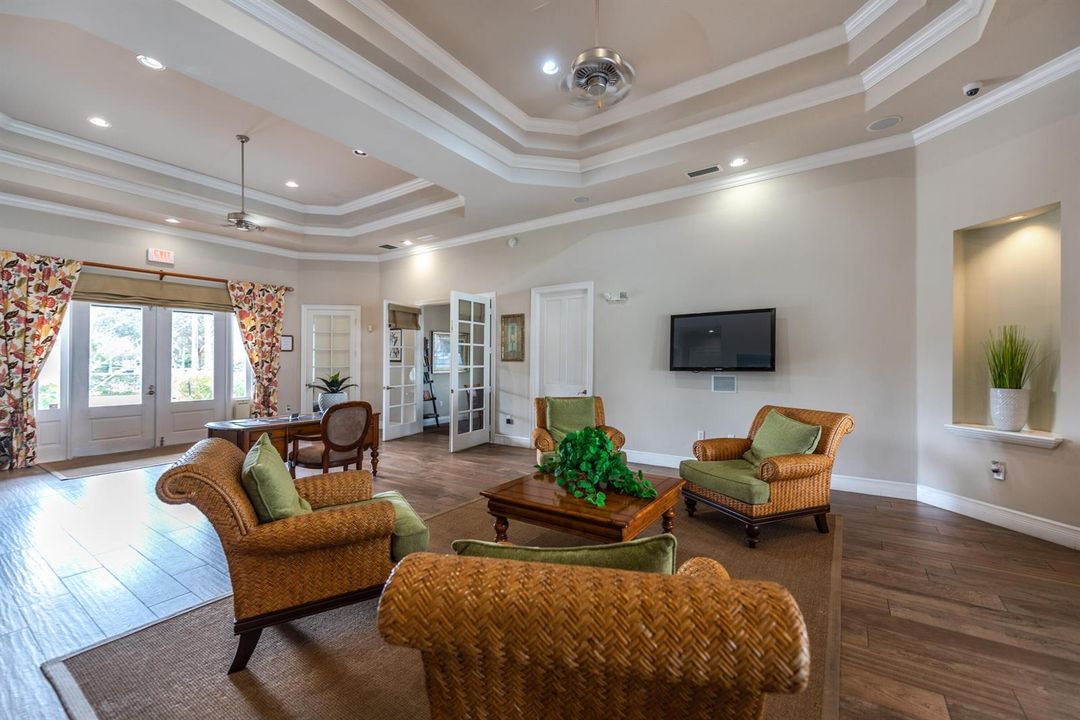255 NE 3rd Ave #212 Amenities 06