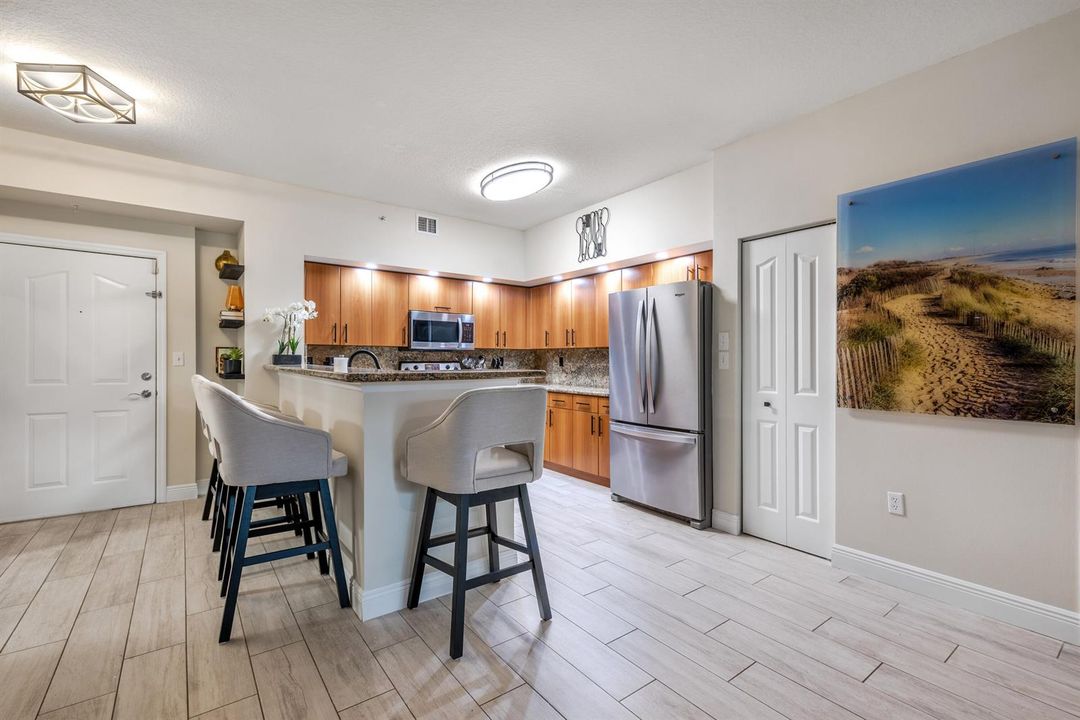 255 NE 3rd Ave #212 (4 of 32)