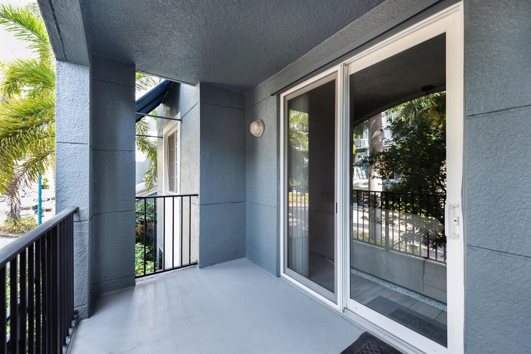 255 NE 3rd Ave #212 (28 of 32)