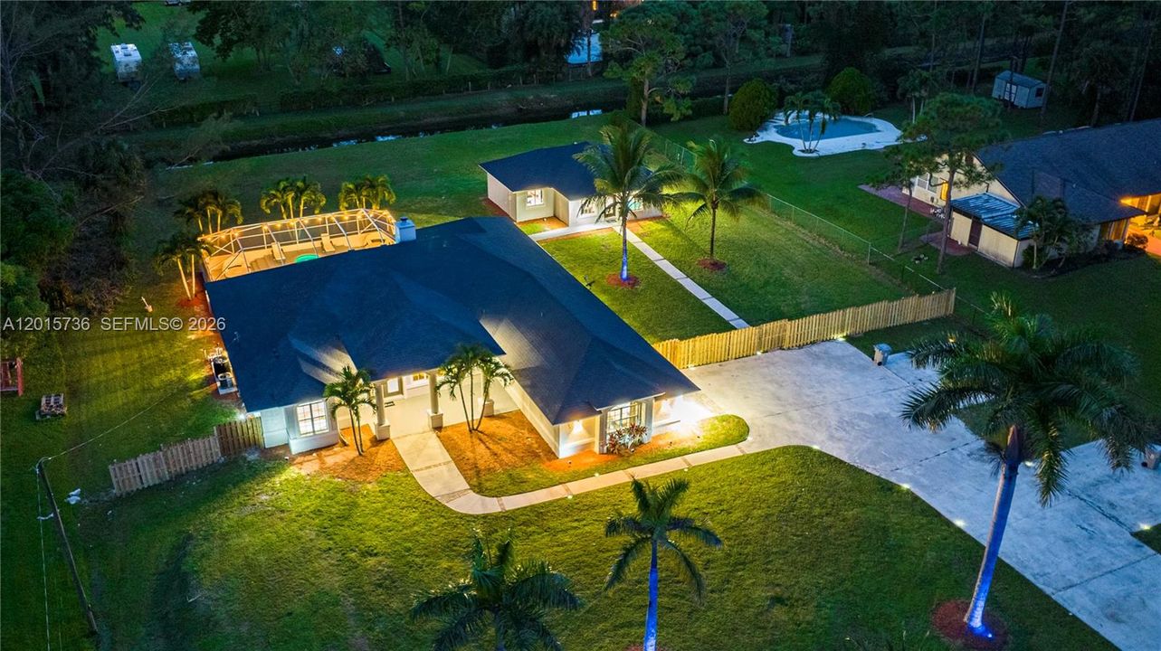 В аренду: $12,995 (8 спален, 5 ванн, 3639 Квадратных фут)