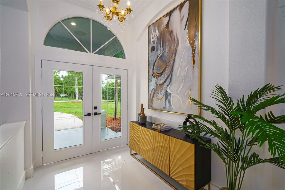 В аренду: $12,995 (8 спален, 5 ванн, 3639 Квадратных фут)