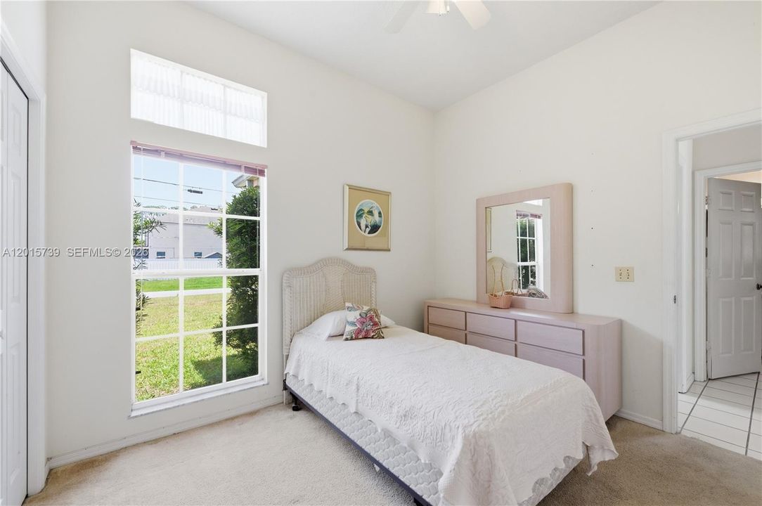 For Sale: $359,990 (3 beds, 2 baths, 1629 Square Feet)
