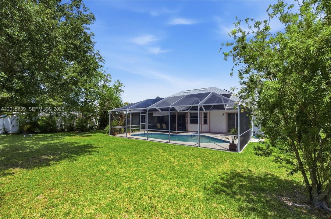 For Sale: $359,990 (3 beds, 2 baths, 1629 Square Feet)