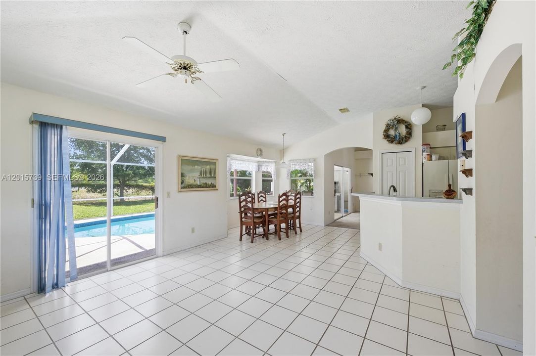 For Sale: $359,990 (3 beds, 2 baths, 1629 Square Feet)