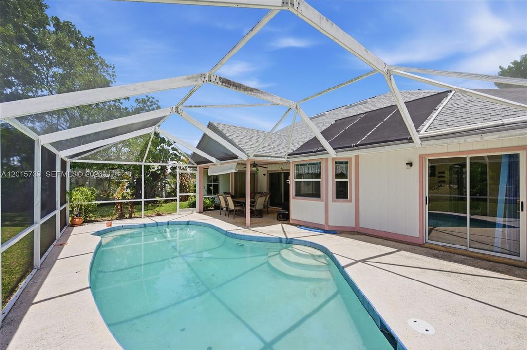 For Sale: $359,990 (3 beds, 2 baths, 1629 Square Feet)