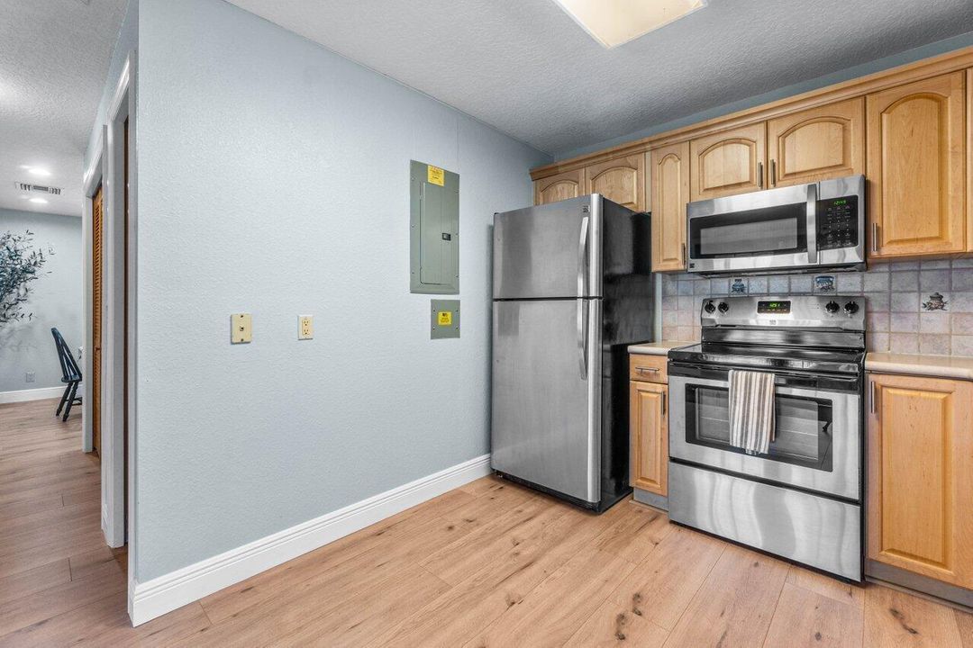 014-3303CusterAvenue-Wellington-FL-33467