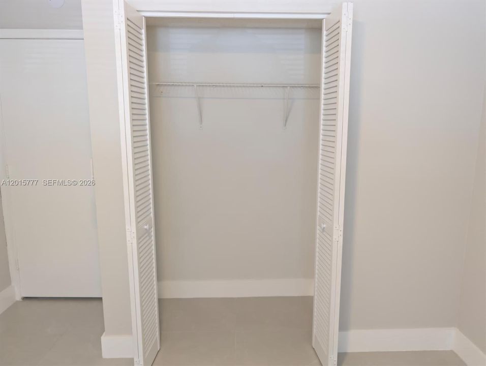 Activo con contrato: $2,300 (2 camas, 1 baños, 884 Pies cuadrados)