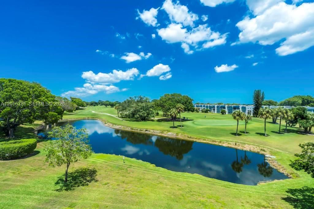 Activo con contrato: $110,000 (1 camas, 1 baños, 775 Pies cuadrados)