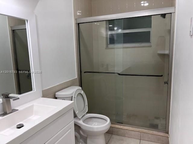 For Sale: $169,900 (1 beds, 1 baths, 640 Square Feet)
