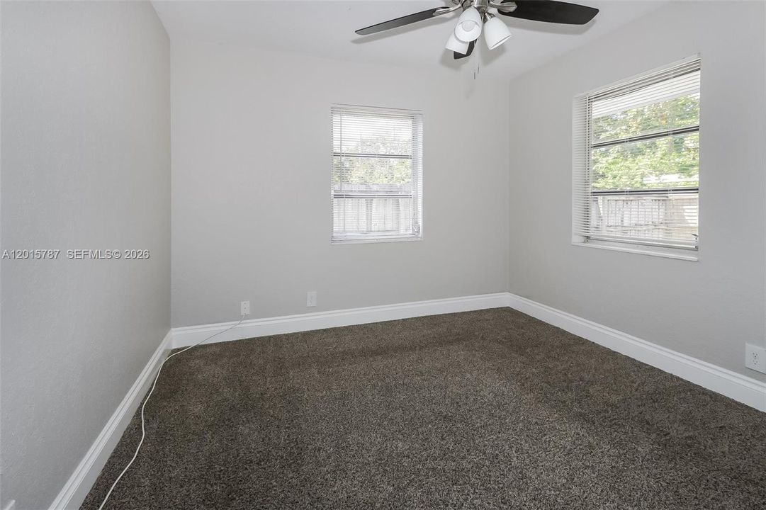 Recientemente alquilado: $2,920 (4 camas, 2 baños, 1811 Pies cuadrados)