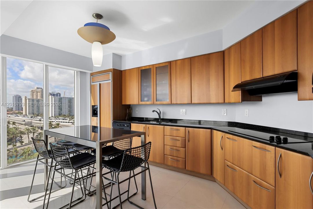 For Rent: $12,000 (3 beds, 3 baths, 2150 Square Feet)