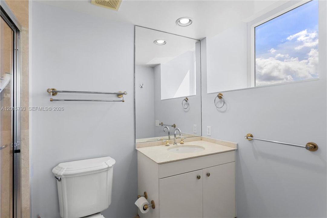 For Rent: $12,000 (3 beds, 3 baths, 2150 Square Feet)