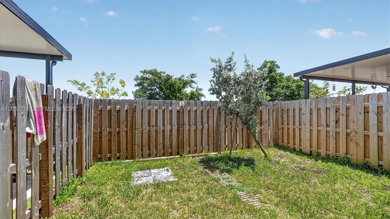 На продажу: $440,000 (3 спален, 2 ванн, 1442 Квадратных фут)