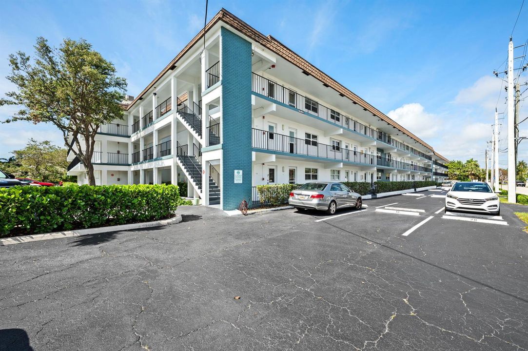 26-web-or-mls-1501-s-ocean-blvd-204