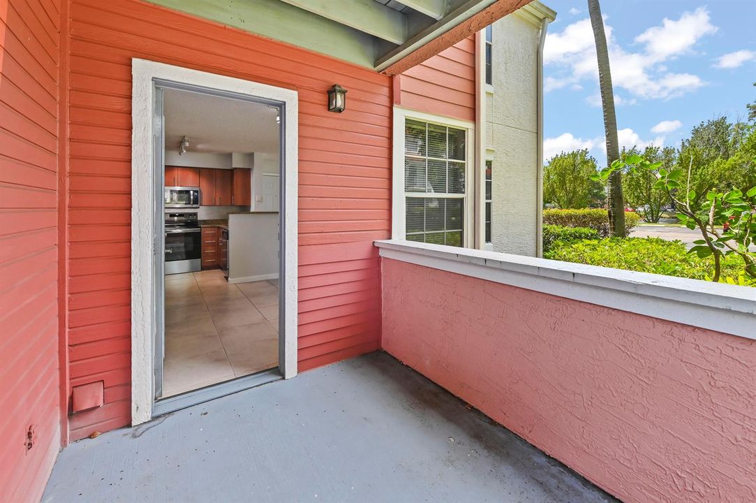 29 Patio 02