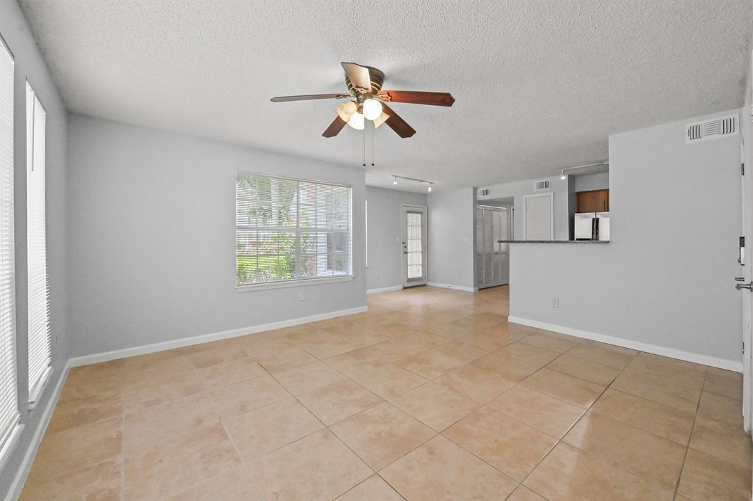 12 Living room 04