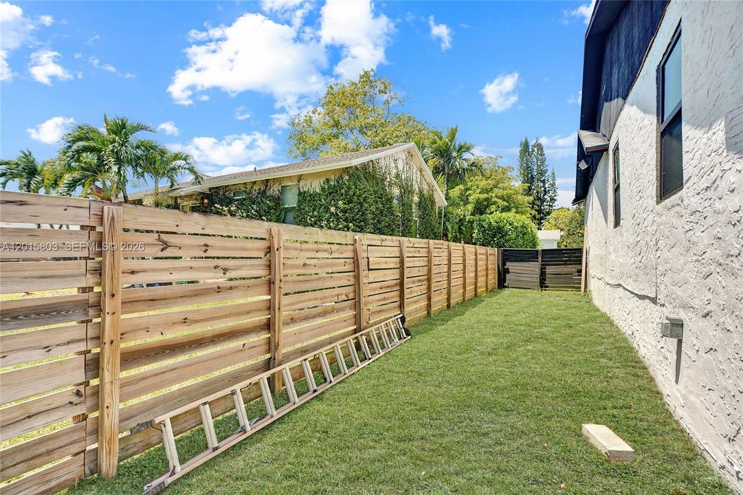 En Renta: $4,200 (4 camas, 2 baños, 2064 Pies cuadrados)