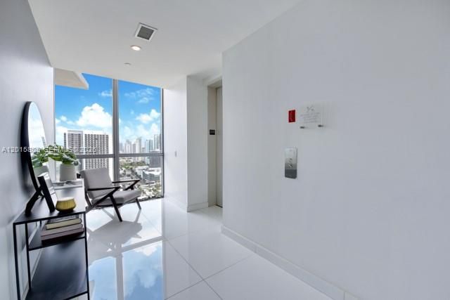 For Sale: $948,000 (2 beds, 2 baths, 1647 Square Feet)