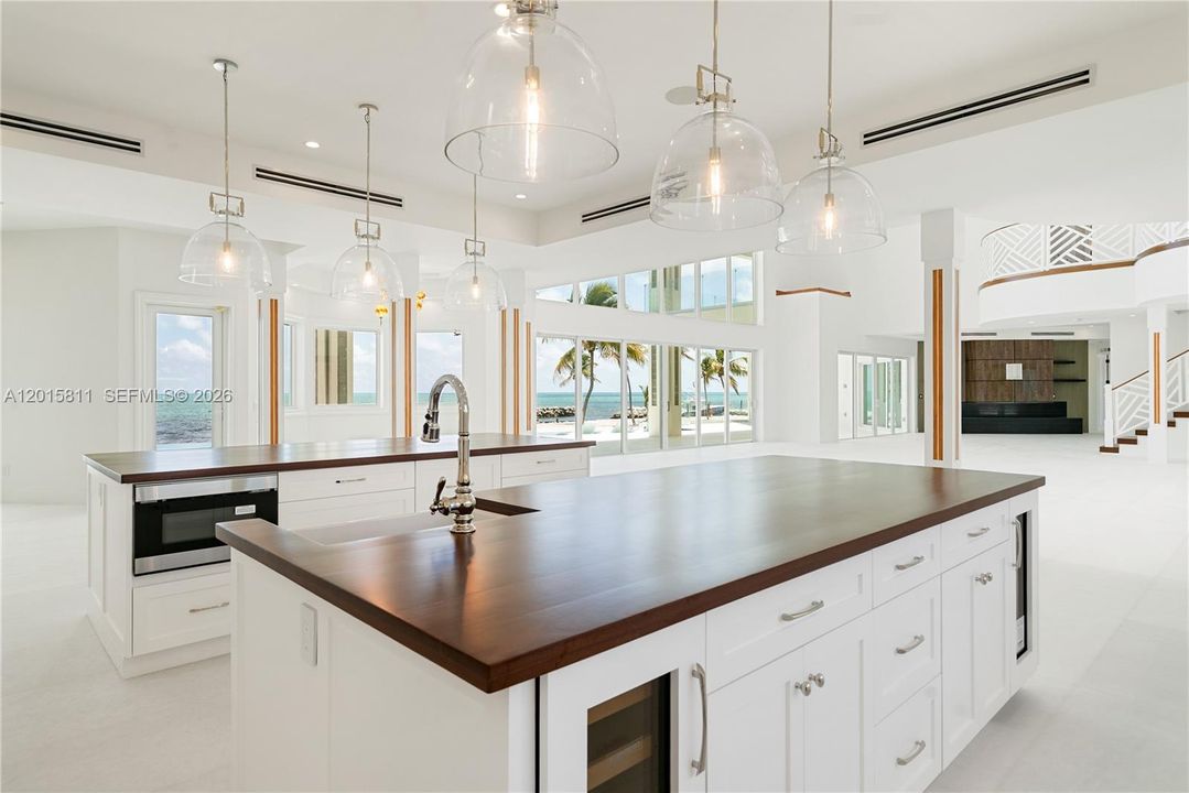 For Sale: $40,000,000 (8 beds, 8 baths, 9704 Square Feet)